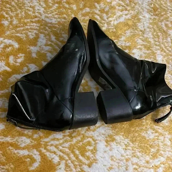 Top Shop patent, leather pointed toe back zipper Chelsea boot 8 - Picture 4 of 6